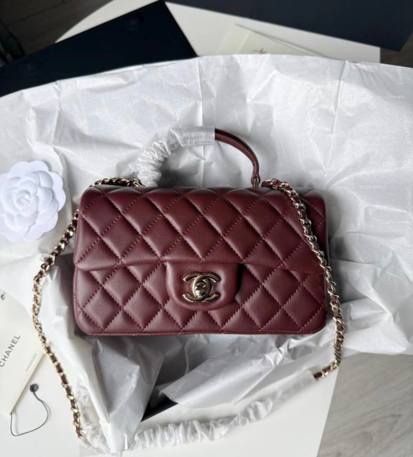 TOP HANDLE DUNKELROT TASCHE