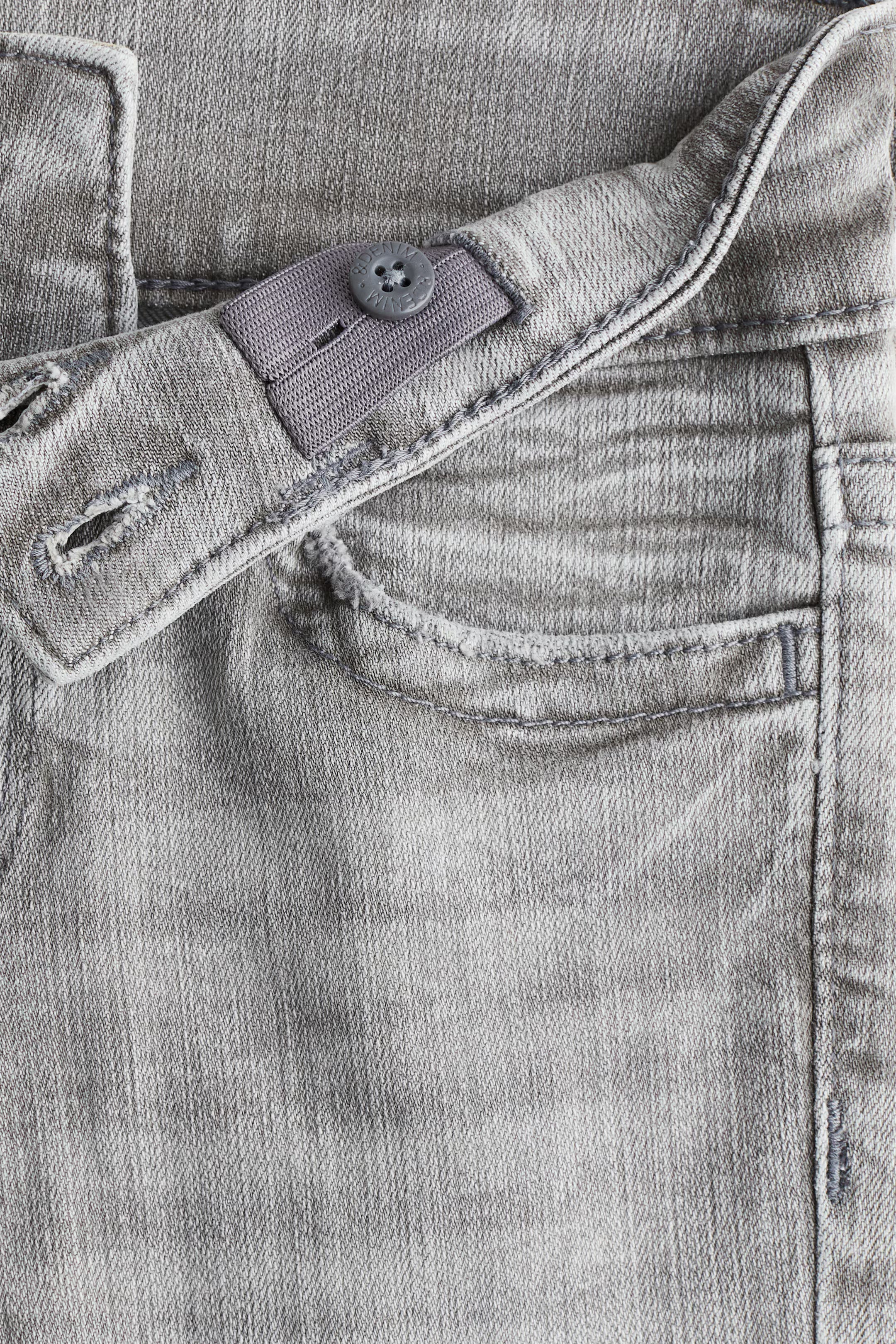 Bootcut Jeans in grau