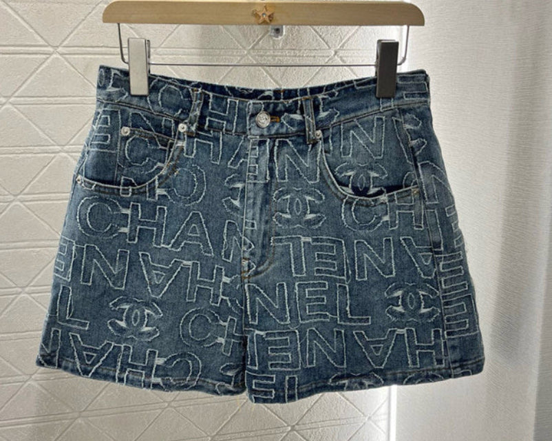 GEMUSTERT DENIM SHORTS