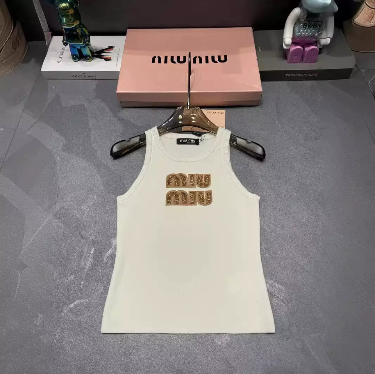 MIUE TOP 4