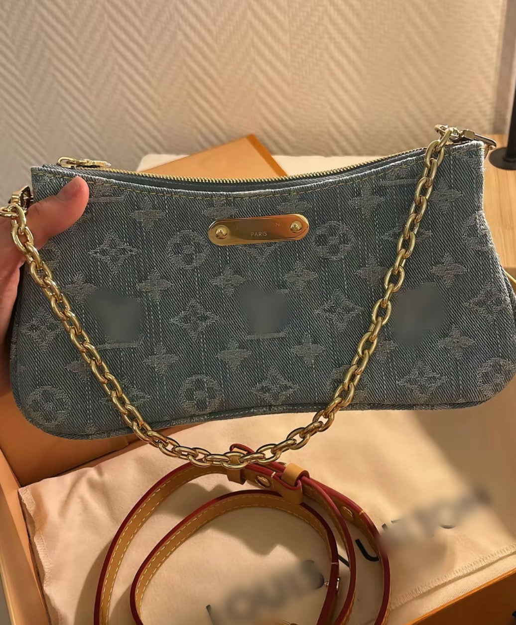 Mini Denim Tasche mit Kette