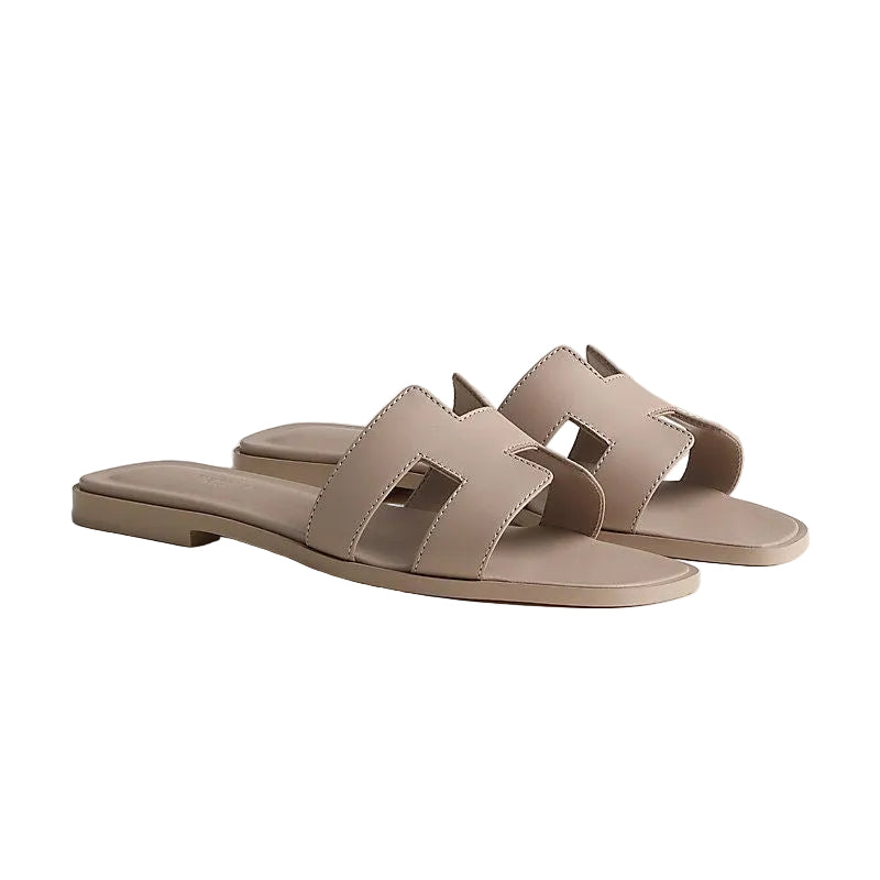 HÈR BEIGE SANDALEN