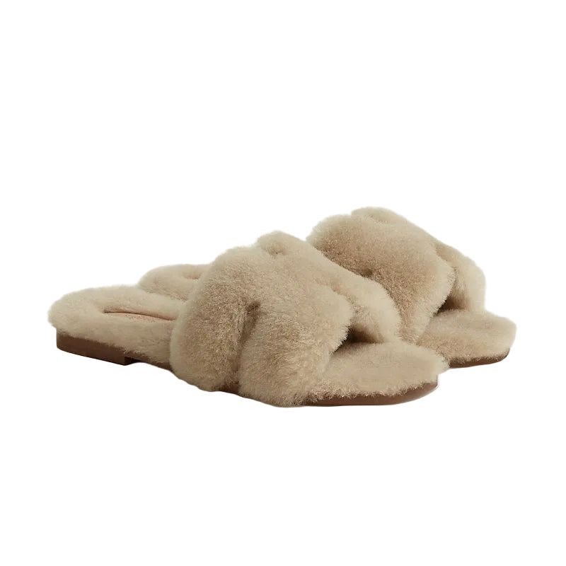 HÈR FLUFFY BEIGE SANDALEN