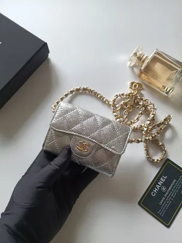 NELLY MINI TASCHE SILBER MIT GOLDKETTE