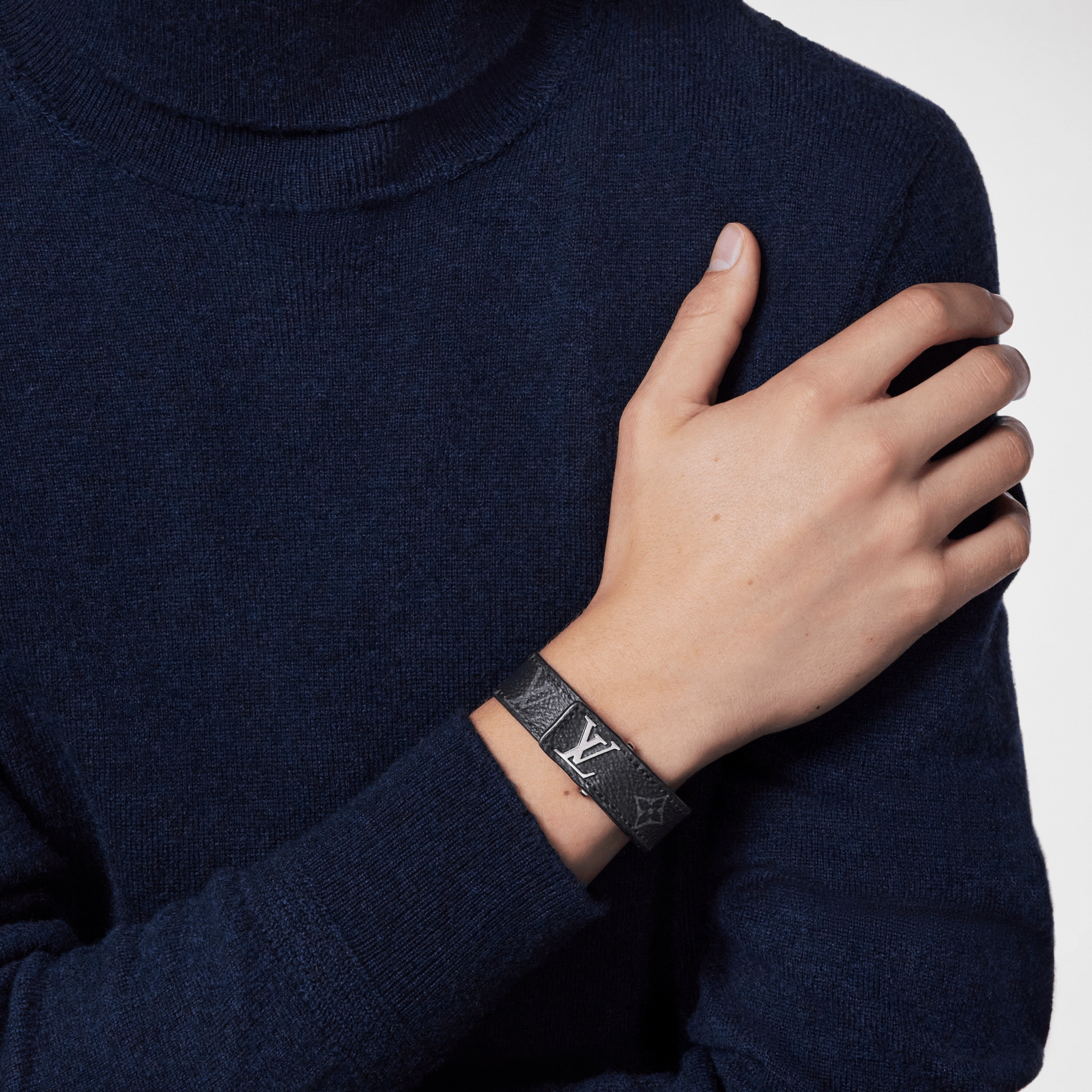"VL" Armband