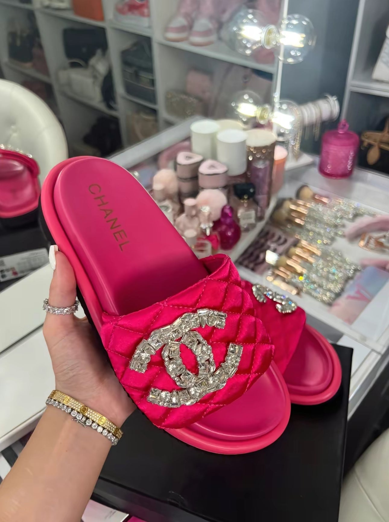 Knallpink Sandalen