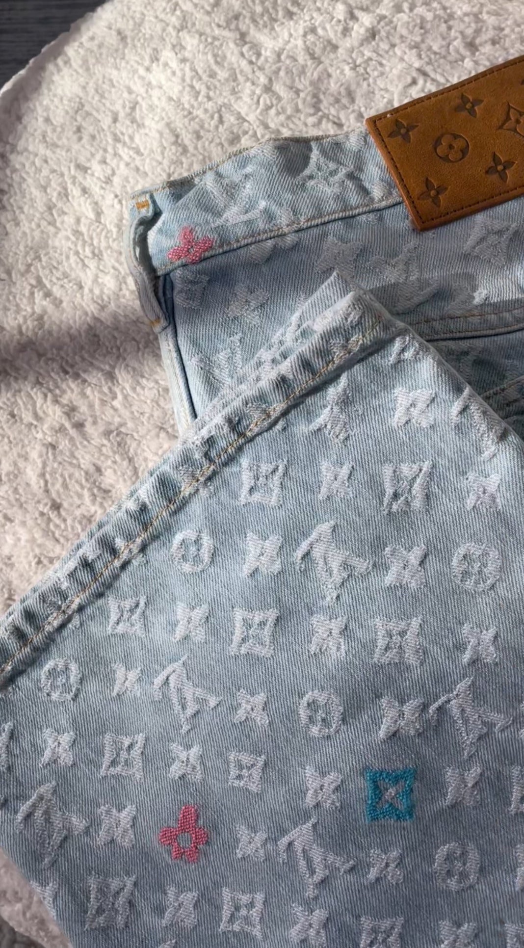 MONOGRAMM HELL JEANS