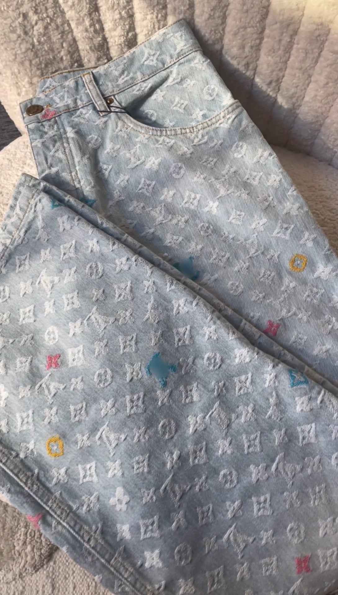 MONOGRAMM HELL JEANS