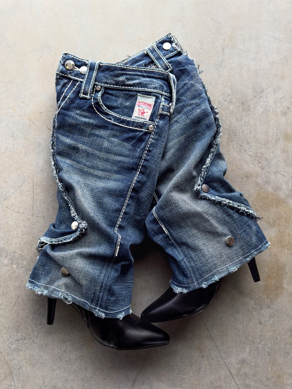 TRUE REL HEELS
