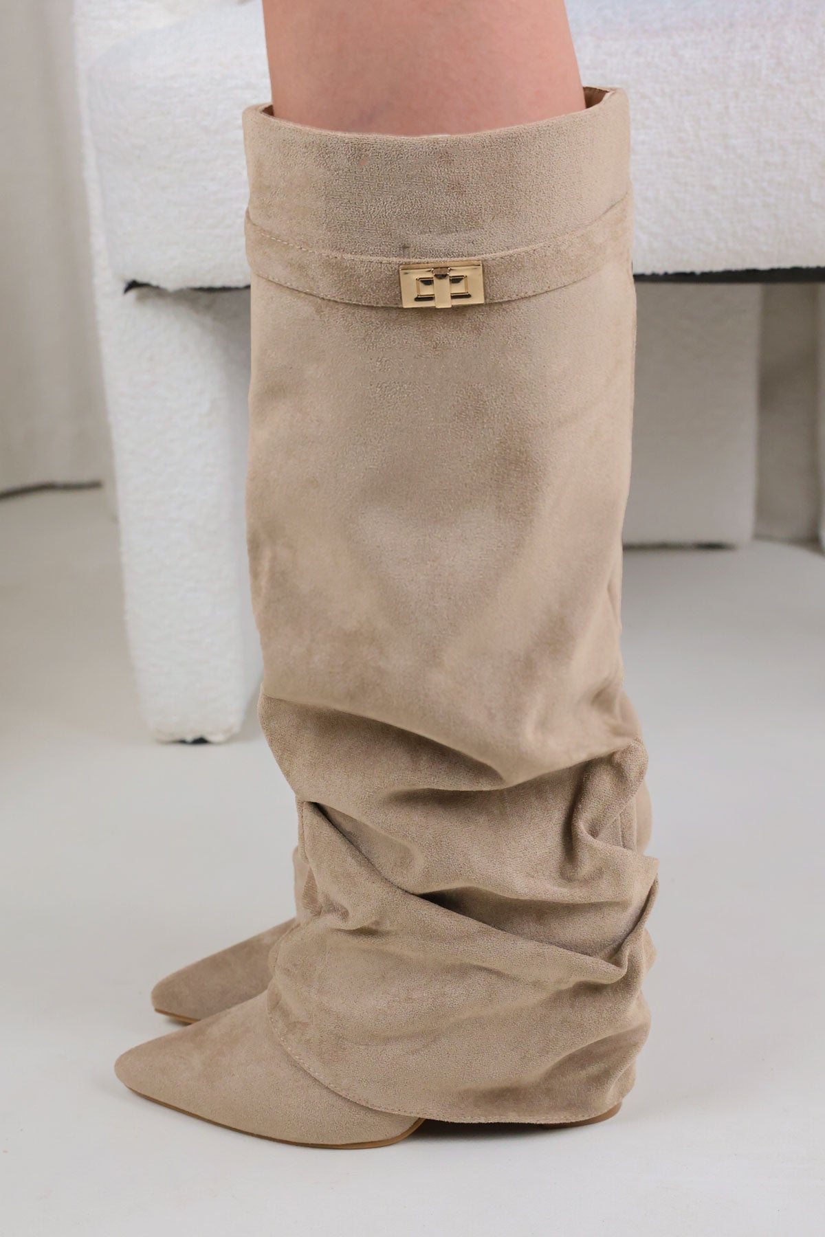 Shark Boots Slouch- Champagne Beige