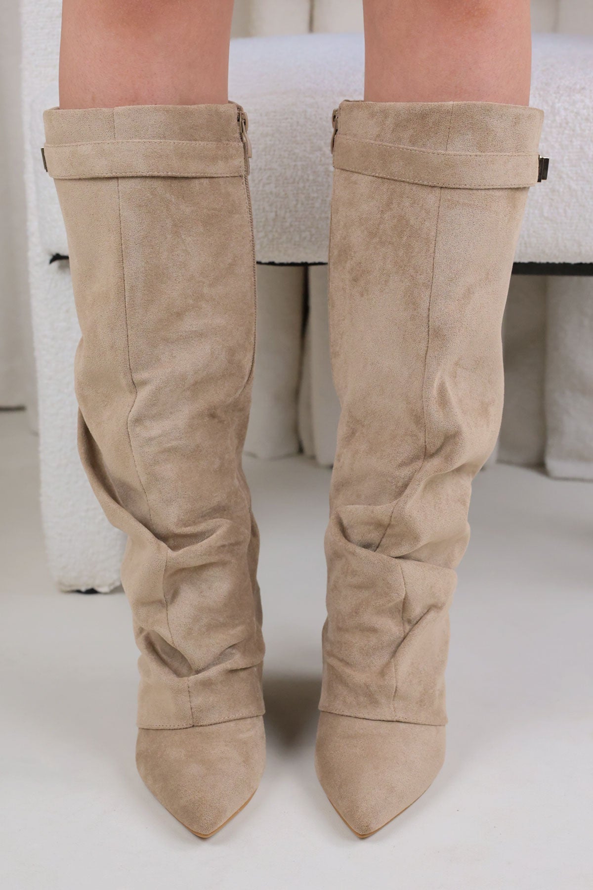 Shark Boots Slouch- Champagne Beige