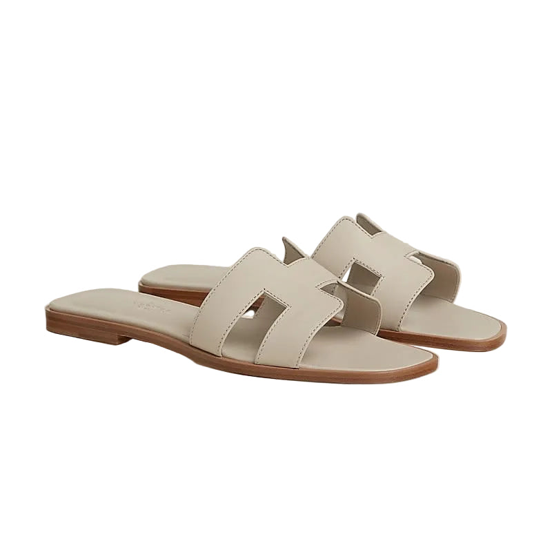 HÈR HELLBEIGE SANDALEN